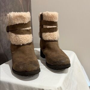 UGG Brown Shearling Winter Boots